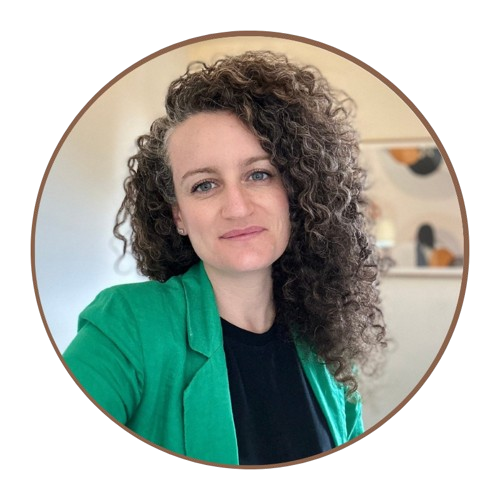 https://www.drcecileboganin.com/wp-content/uploads/2023/12/Simple_Professional_Name_Introduction_LinkedIn_Profile_Picture__1_-removebg-preview.png