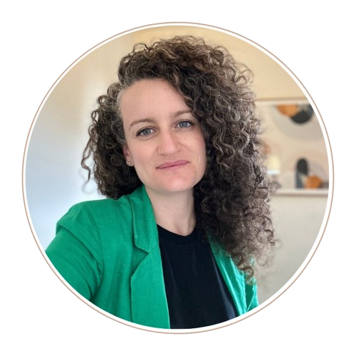 https://www.drcecileboganin.com/wp-content/uploads/2024/02/cecile_home_professional.png